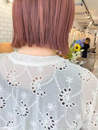 ショート カラー 顔周りレイヤーカット ブリーチminamiのヘアスタイル