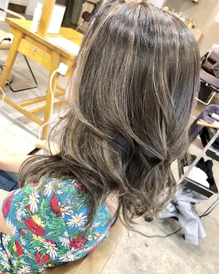 ミディアム 🐈さとう ひさと🐈‍⬛のヘアスタイル