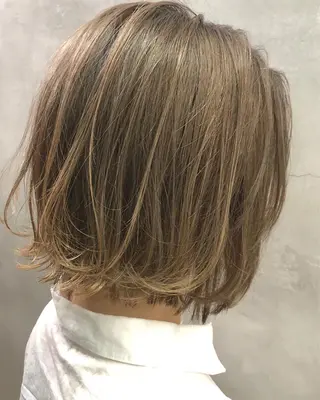 ショート カラー ヘアアレンジ ブリーチダブルカラー 元町三宮/三ノ宮のヘアスタイル