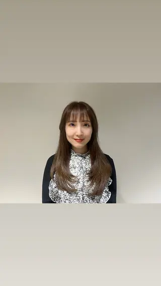 ロング 長野 美沙のヘアスタイル