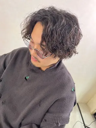 ミディアム パーマ メンズ メンズ特化✨パーマス タイル大得意安田海斗のヘアスタイル