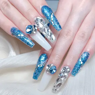 ネイル M🌷nail 長さだし専門店のネイルデザイン