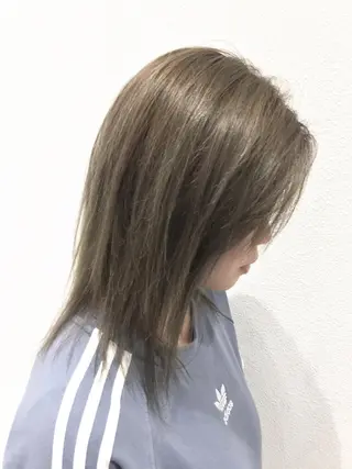 ミディアム 海外風レイヤーカット 👑店長 平松 由のヘアスタイル