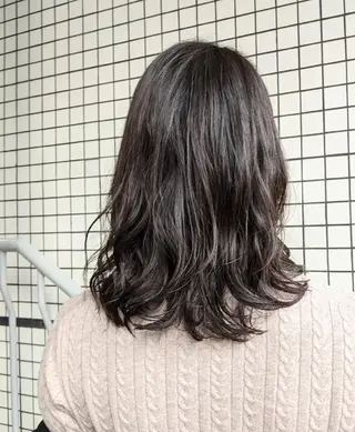 ミディアム パーマ HIKARI@ Ruheplatzのヘアスタイル