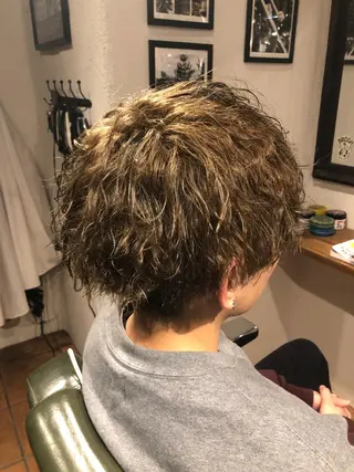 ショート パーマ メンズ 冨士川 英樹のヘアスタイル