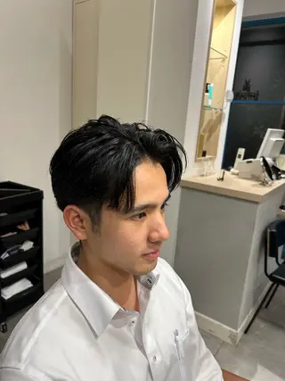 メンズ 内田 航太のヘアスタイル