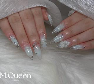 ネイル M.Queenネイル サロン天神今泉店のネイルデザイン