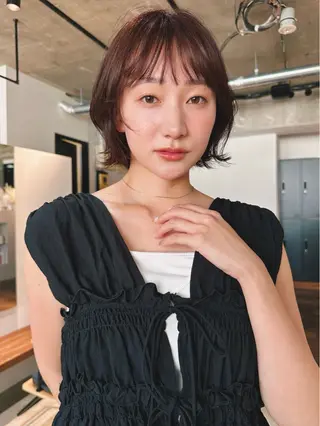 ショート カラー パーマ kazuki【顔周り ×レイヤーカット】のヘアスタイル
