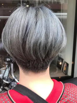 カラー やまもと すぐるのヘアスタイル
