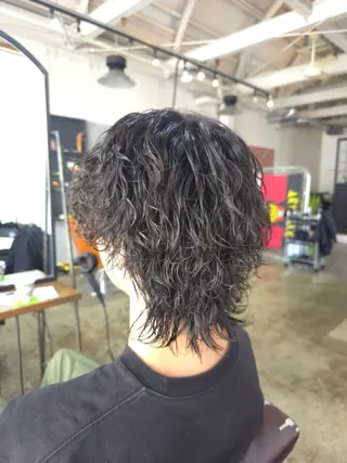 ショート パーマ メンズ 石田 大成のヘアスタイル