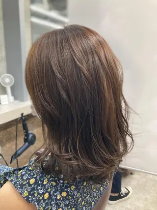 ミディアム カラー ブリーチ&似合せボブ 田中寛十のヘアスタイル