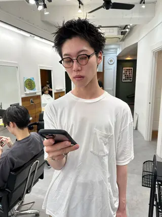 ショート メンズ グランジヘア 無造作ヘアHYUGAのヘアスタイル