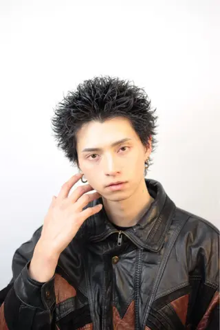 ショート パーマ ヘアアレンジ メンズ 🔥ニュアンス フェザー小林海斗🔥のヘアスタイル