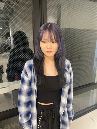 ロング カラー yuzuna ハイトーン 天神のヘアスタイル