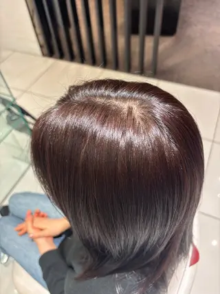セミロング カラー 新開 羽音のヘアスタイル