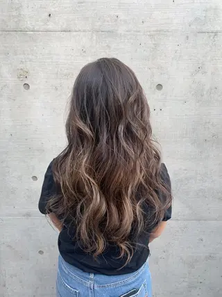 ロング カラー 色落ちまでキレイに！ ！女性サロンのヘアスタイル