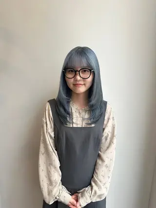 セミロング カラー 西村 奈桜のヘアスタイル