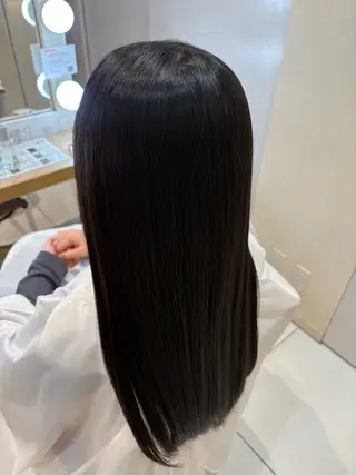 ロング 外人風ハイライト/ 艶カラーのヘアスタイル