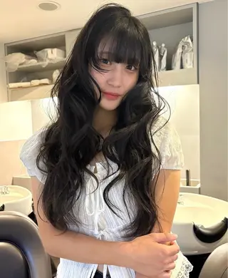 ロング Hikari / 天神大名/暖色カラーのヘアスタイル