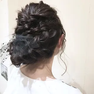 セミロング ヘアアレンジ NATSUMI AR.MARAのヘアスタイル