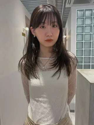 ミディアム カラー 砂原 ひよりのヘアスタイル