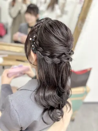 ミディアム ヘアアレンジ ⭐︎moe 【ヘアメイク🧸】のヘアスタイル