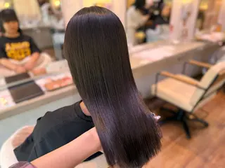 ロング 梅田 夢七のヘアスタイル