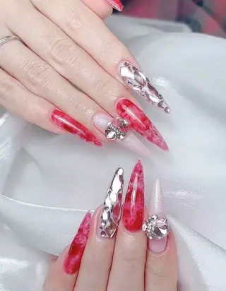 ネイル 🎀M nails✨ ビューティーのネイルデザイン