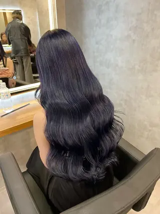 ロング カラー パーマ ヘアアレンジ 透明感ブリーチカラー 🌈TOMOHIROのヘアスタイル