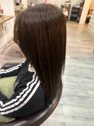 セミロング カラー 蒔山 菜夕子のヘアスタイル