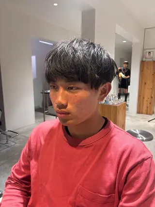 メンズ 中間 陽平のヘアスタイル