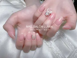 ネイル ネイルサロン ルミア Lumia 店長施術のネイルデザイン