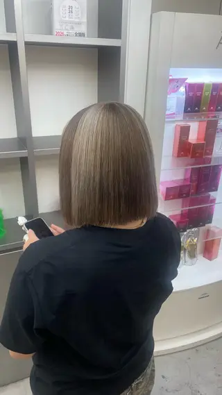 カラー 🍒似合わせ×ハイト ーン/ユリナ🍒のヘアスタイル