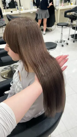 ロング カラー ヘアアレンジ 韓国レイヤー&ピンク 艶髪🩶maikoのヘアスタイル