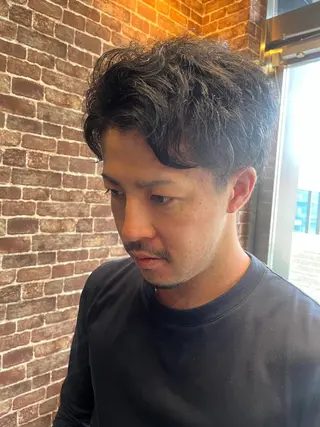 ショート カラー パーマ ヘアアレンジ メンズ キッズ ネイル マツエク・マツパ アイブロウ 久木原 ゆりのヘアスタイル