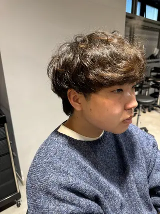 ミディアム パーマ メンズ 似合う髪型見つけます AYAKAのヘアスタイル