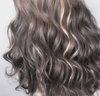 ロング カラー 【体験】韓国 メイク&ヘア天神のヘアスタイル