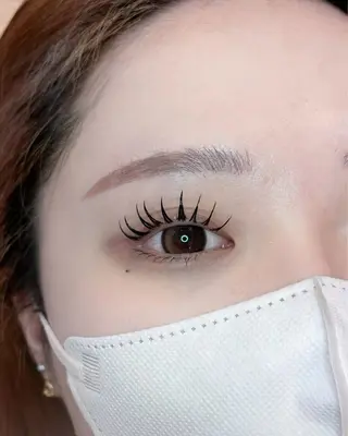 マツエク・マツパ eyelist ✵ Itsukiの眉毛・アイブロウイメージ