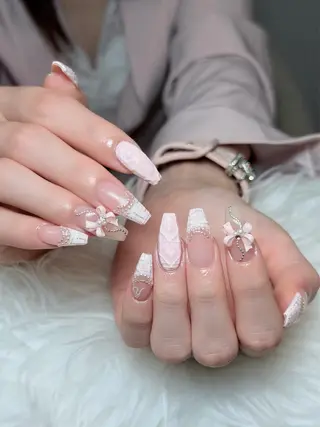 ネイル Eli Muse 新宿ネイルのネイルデザイン