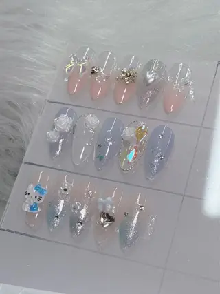 ネイル グロー ネイルのネイルデザイン