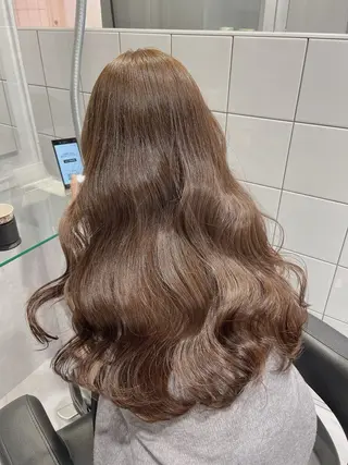 ロング カラー センターパート特化 井上健太のヘアスタイル