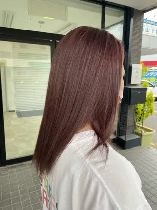 カラー レイヤーカット・透明 感カラー✨️春山栞菜のヘアスタイル
