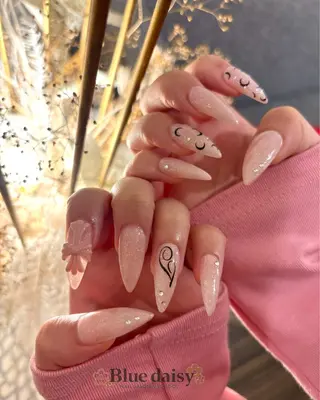 ネイル Blue daisy 栄本店のネイルデザイン