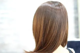 ミディアム 大通り1番出口1分 髪質改善ヴィソップのヘアスタイル