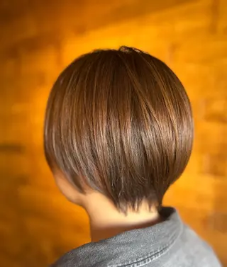 ショート 居垣 唯のヘアスタイル