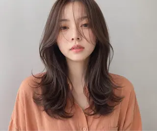 セミロング カラー ケアカラー×髪質改善 🌙OKUBO🌙のヘアスタイル