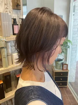 ミディアム あやか 白髪ぼかしハイライトのヘアスタイル