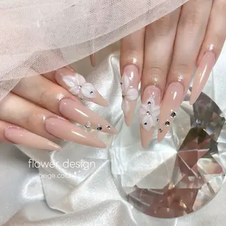 ネイル yurika 🌷.*･ﾟのネイルデザイン