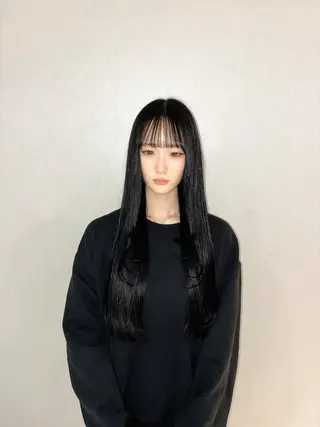 ロング ハナダ メイのヘアスタイル