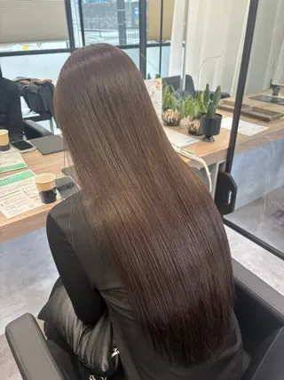 ロング カラー COCO .のヘアスタイル